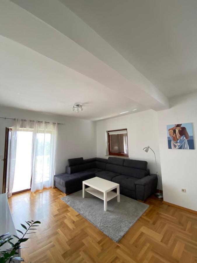 Apartments Irina Rovanjska Buitenkant foto