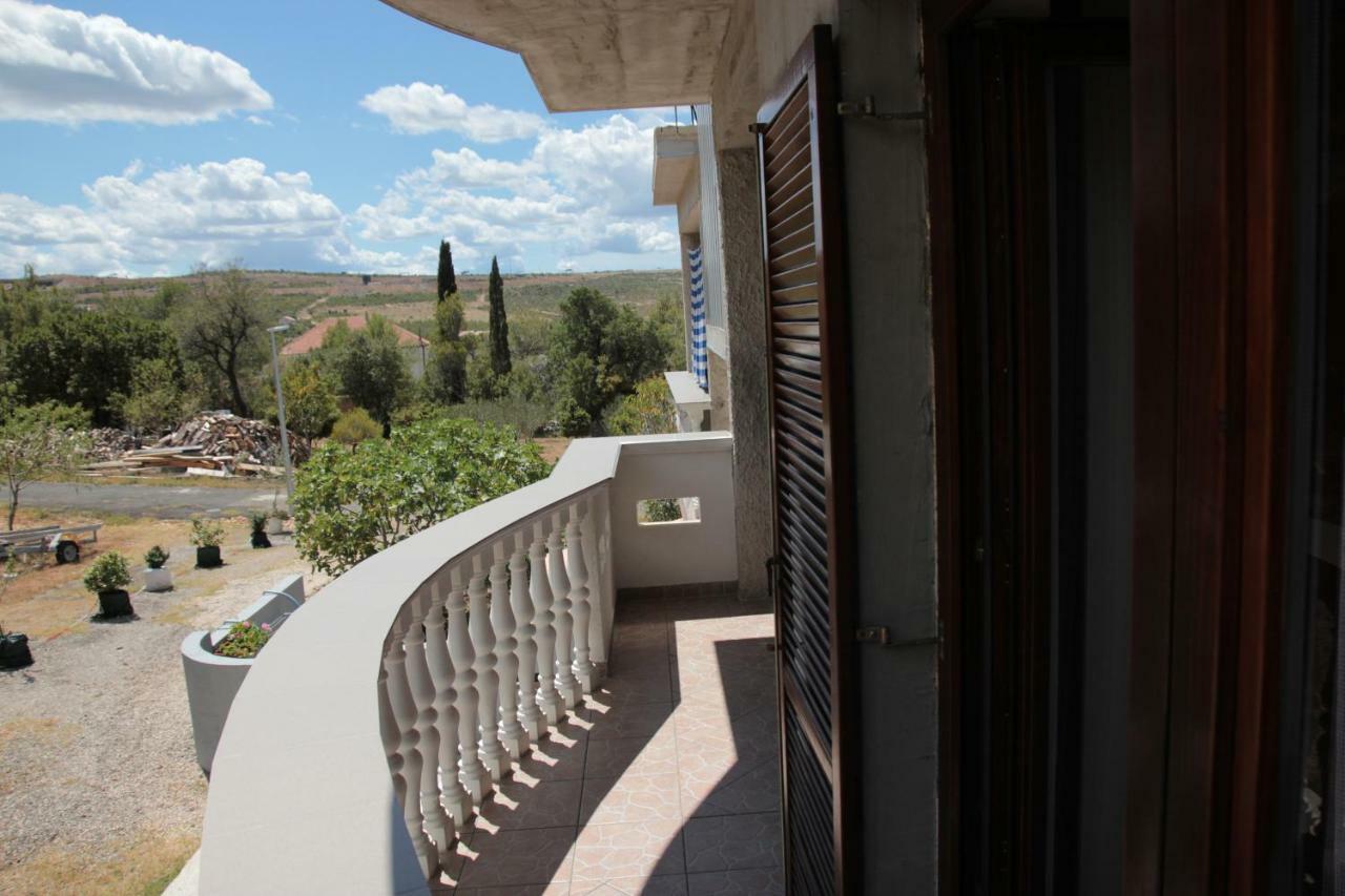 Apartments Irina Rovanjska Buitenkant foto