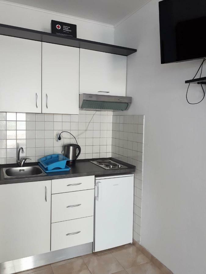 Apartments Irina Rovanjska Buitenkant foto